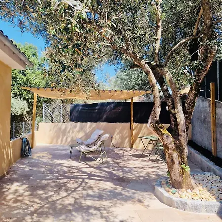 Apartment Au Coeur Des Oliviers *